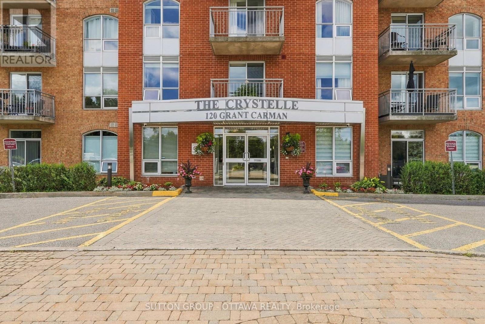 Building: The Crystelle