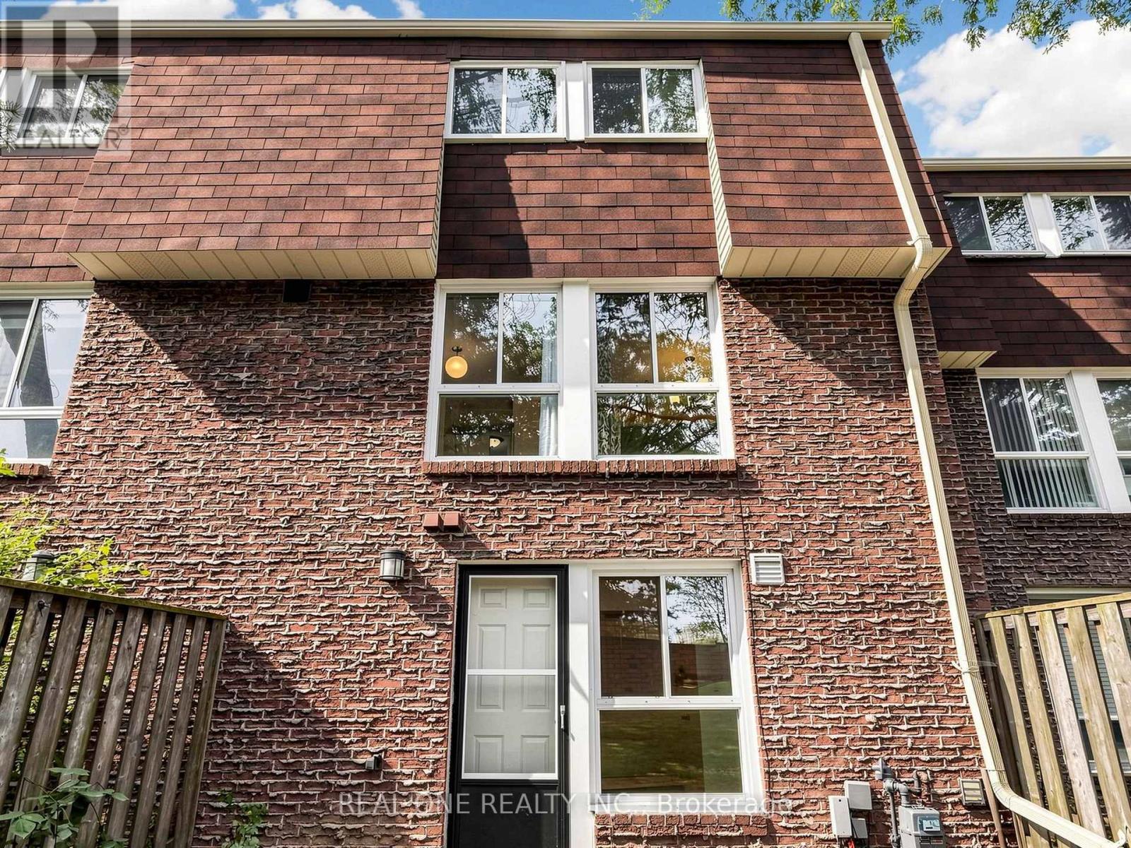 174 RUSTY CRESTWAY - Image 44