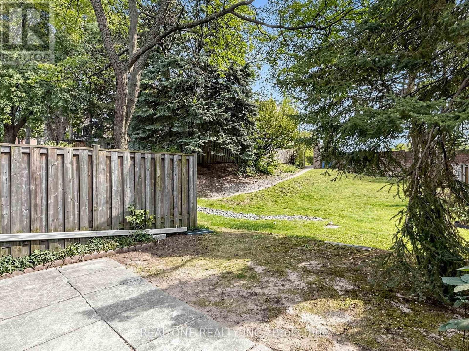 174 RUSTY CRESTWAY - 48