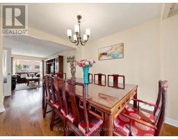 174 Rusty Crestway, Toronto, ON M2J2Y6 Photo 11