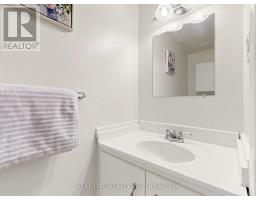 174 Rusty Crestway, Toronto, ON M2J2Y6 Photo 21