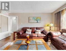 174 Rusty Crestway, Toronto, ON M2J2Y6 Photo 9