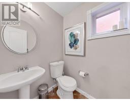 19 Wigston Court, Whitby, ON L1R2B9 Photo 15