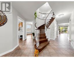 19 Wigston Court, Whitby, ON L1R2B9 Photo 16