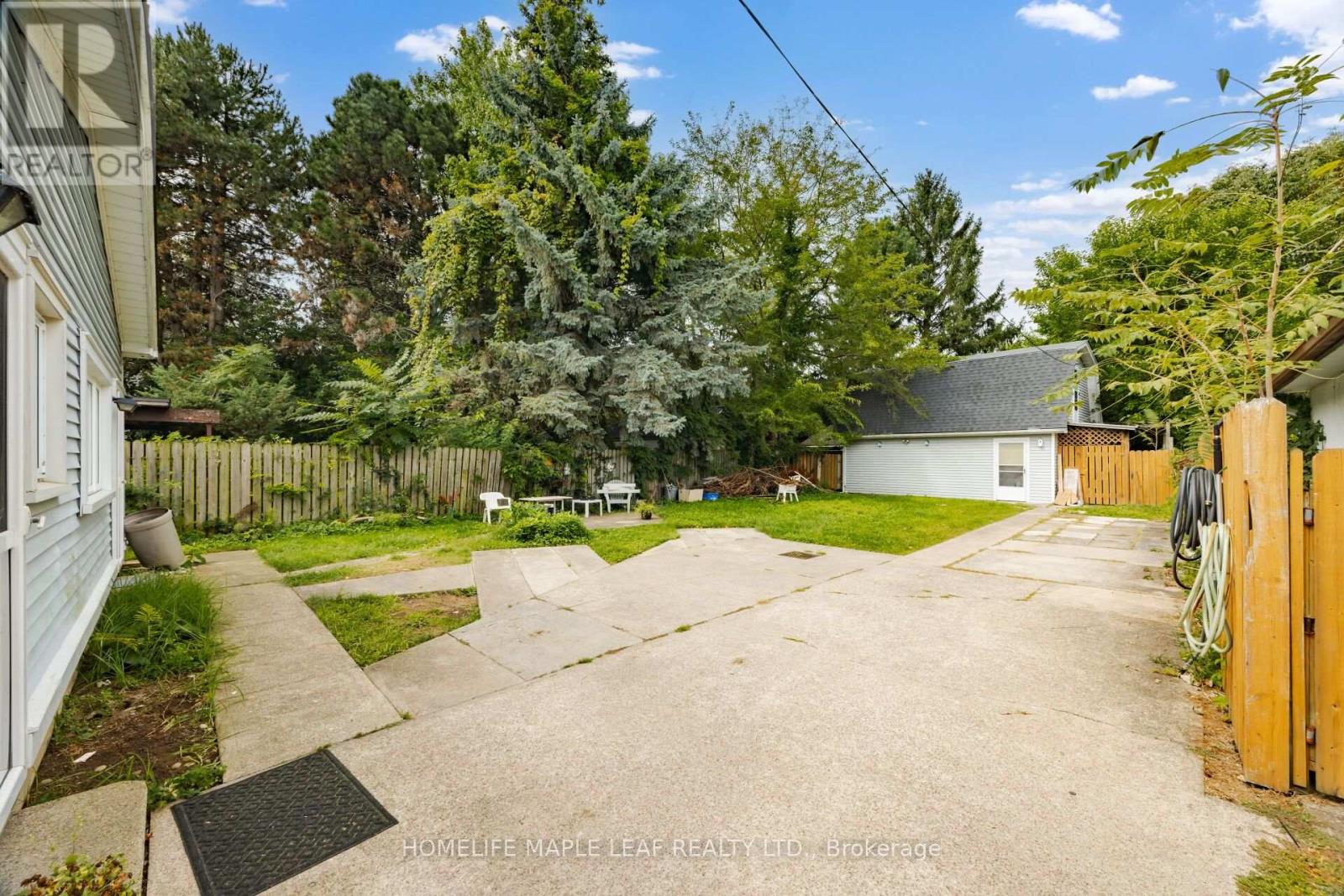 162-164 MAIN STREET - Image 40