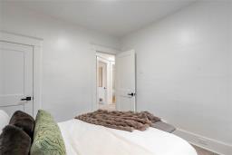 83 Crawford Avenue, Winnipeg, MB R2H1X6 Photo 16