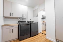 83 Crawford Avenue, Winnipeg, MB R2H1X6 Photo 25