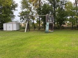25141 Pr 210 Highway, Linden, MB R0A0X0 Photo 37