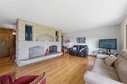 615 Dunning Road, St Clements, MB R3C2E7 Photo 12