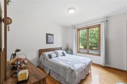 615 Dunning Road, St Clements, MB R3C2E7 Photo 17