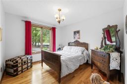 615 Dunning Road, St Clements, MB R3C2E7 Photo 18