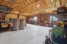 615 Dunning Road, St Clements, MB R3C2E7 Photo 33