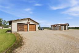 615 Dunning Road, St Clements, MB R3C2E7 Photo 34