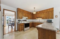 Den - 615 Dunning Road, St Clements, MB R3C2E7 Photo 8