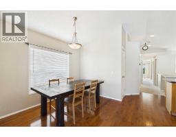 4pc Bathroom - 75 Everglen Road Sw, Calgary, AB T2Y5E9 Photo 7