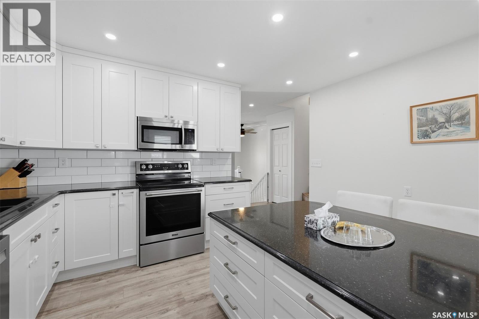 506 510 Perehudoff CRESCENT, Saskatoon — photo 9