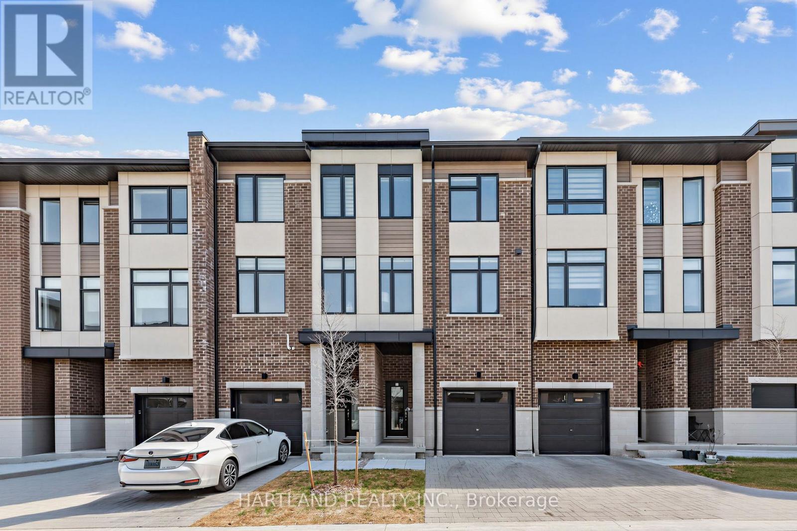 #407 1695 DERSAN STREET - 1