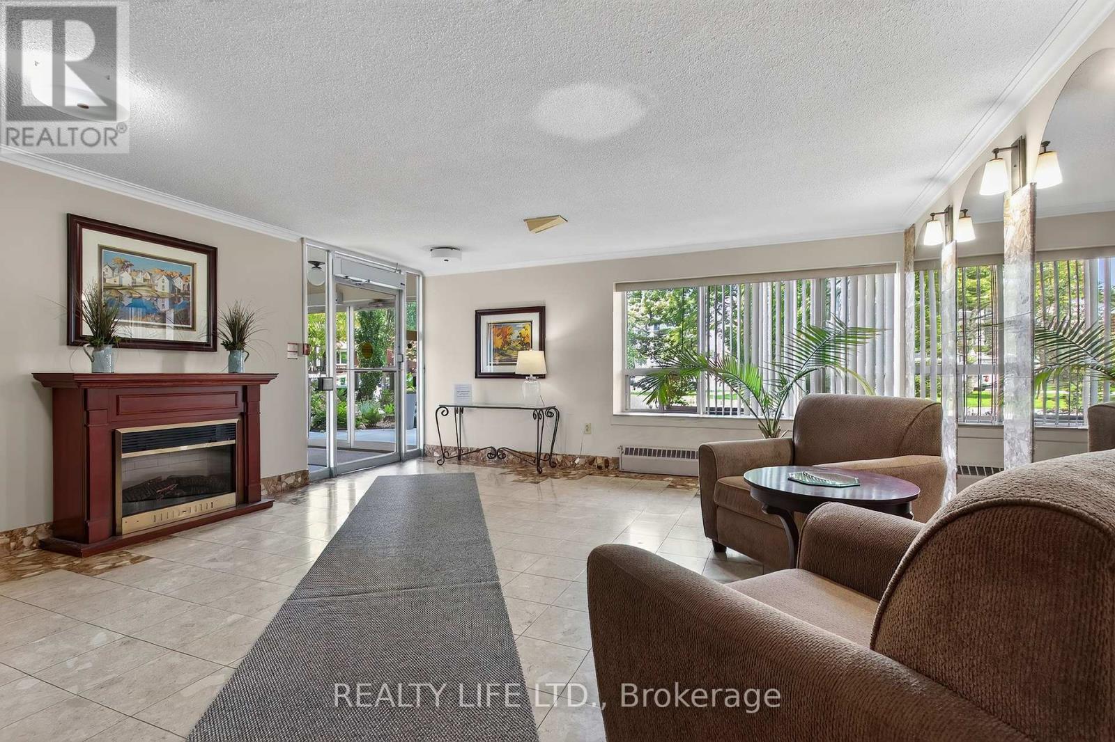 Photo of 502 - 41 LAKE SHORE DRIVE