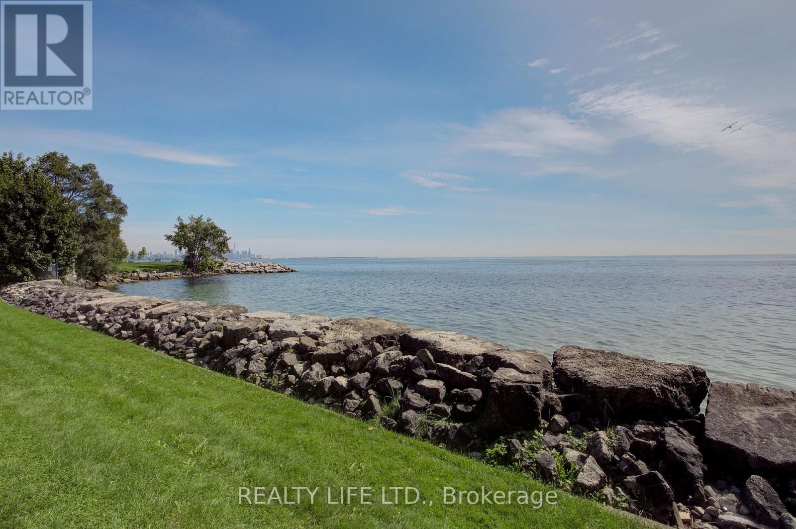 #502 41 LAKE SHORE DRIVE - 33