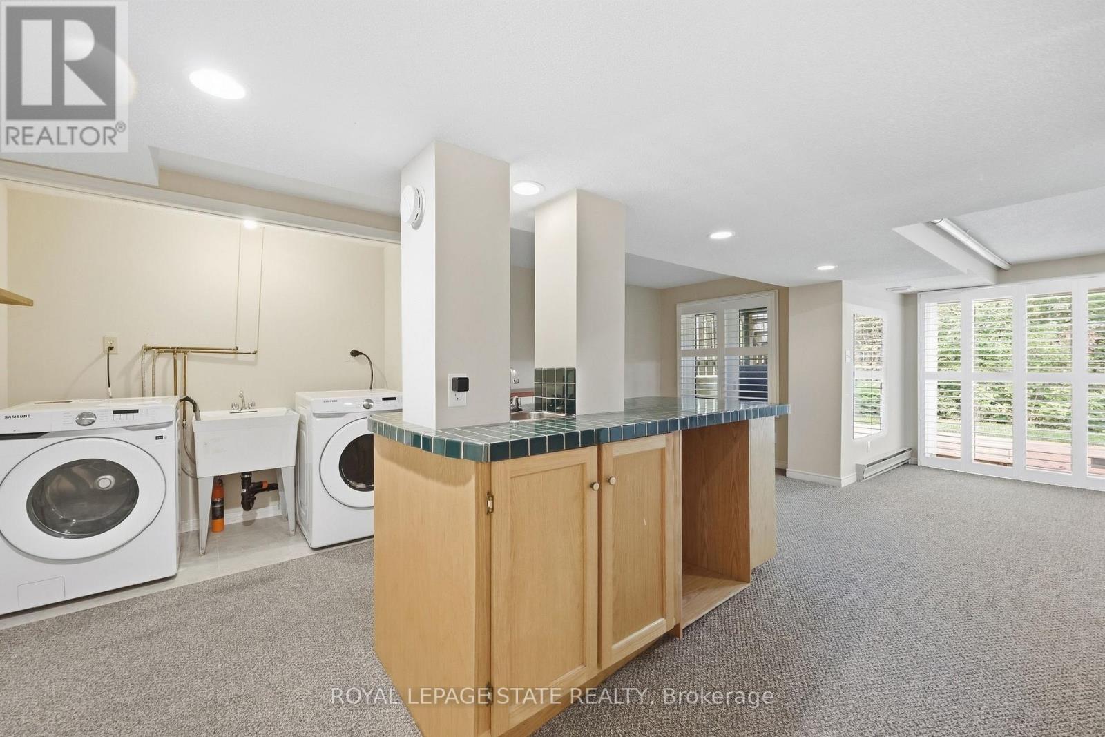 #2 14 HUNTINGWOOD AVENUE - 25