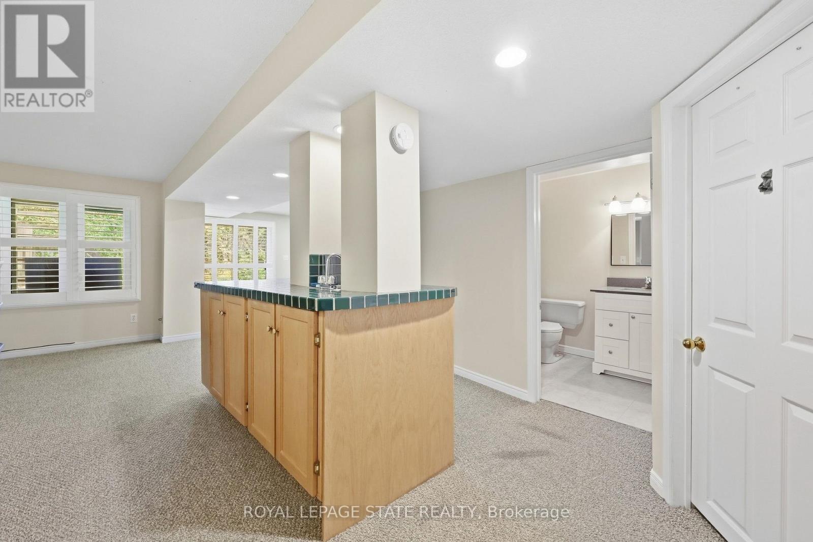 #2 14 HUNTINGWOOD AVENUE - Image 27