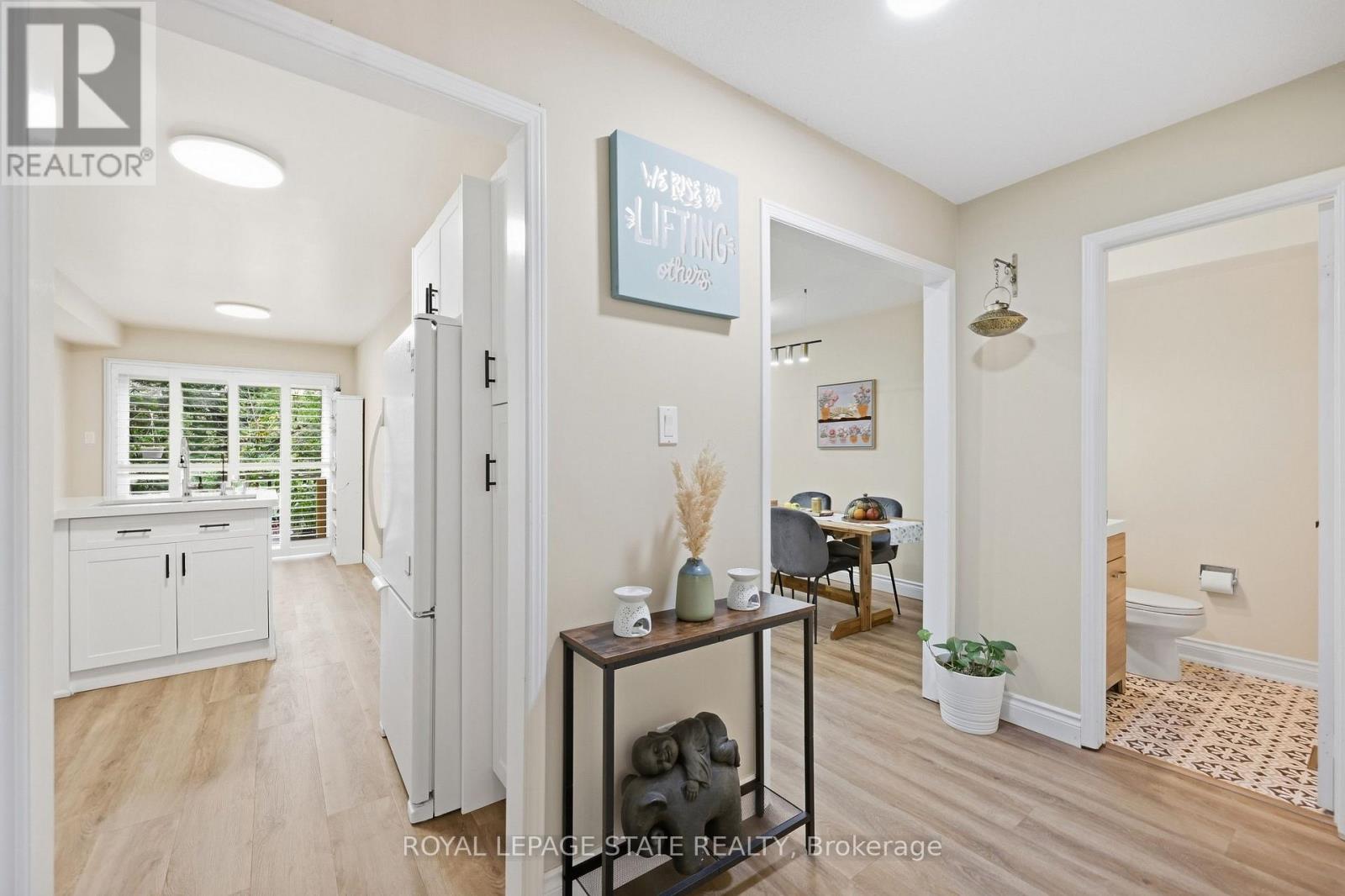 #2 14 HUNTINGWOOD AVENUE - 29