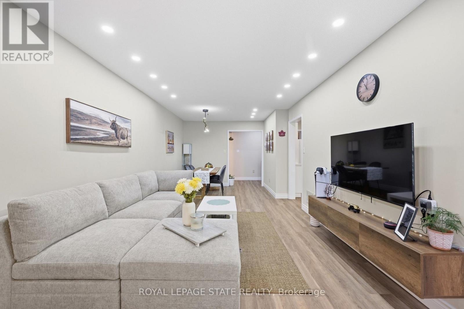 #2 14 HUNTINGWOOD AVENUE - 30