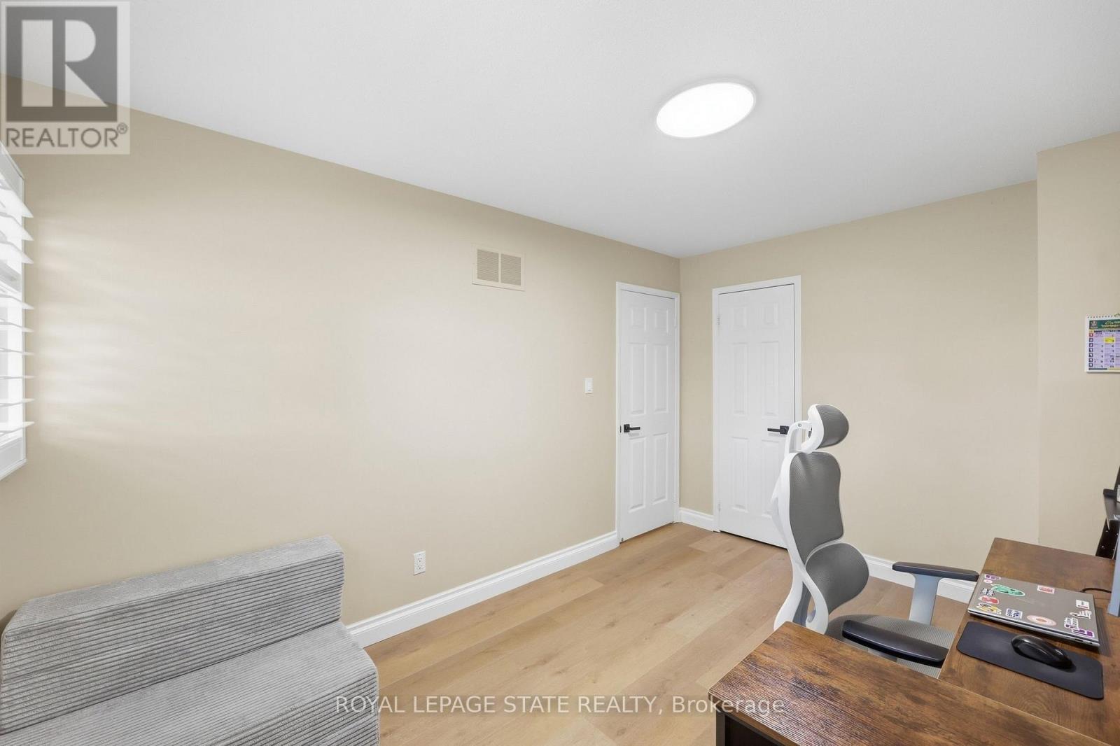 #2 14 HUNTINGWOOD AVENUE - 37