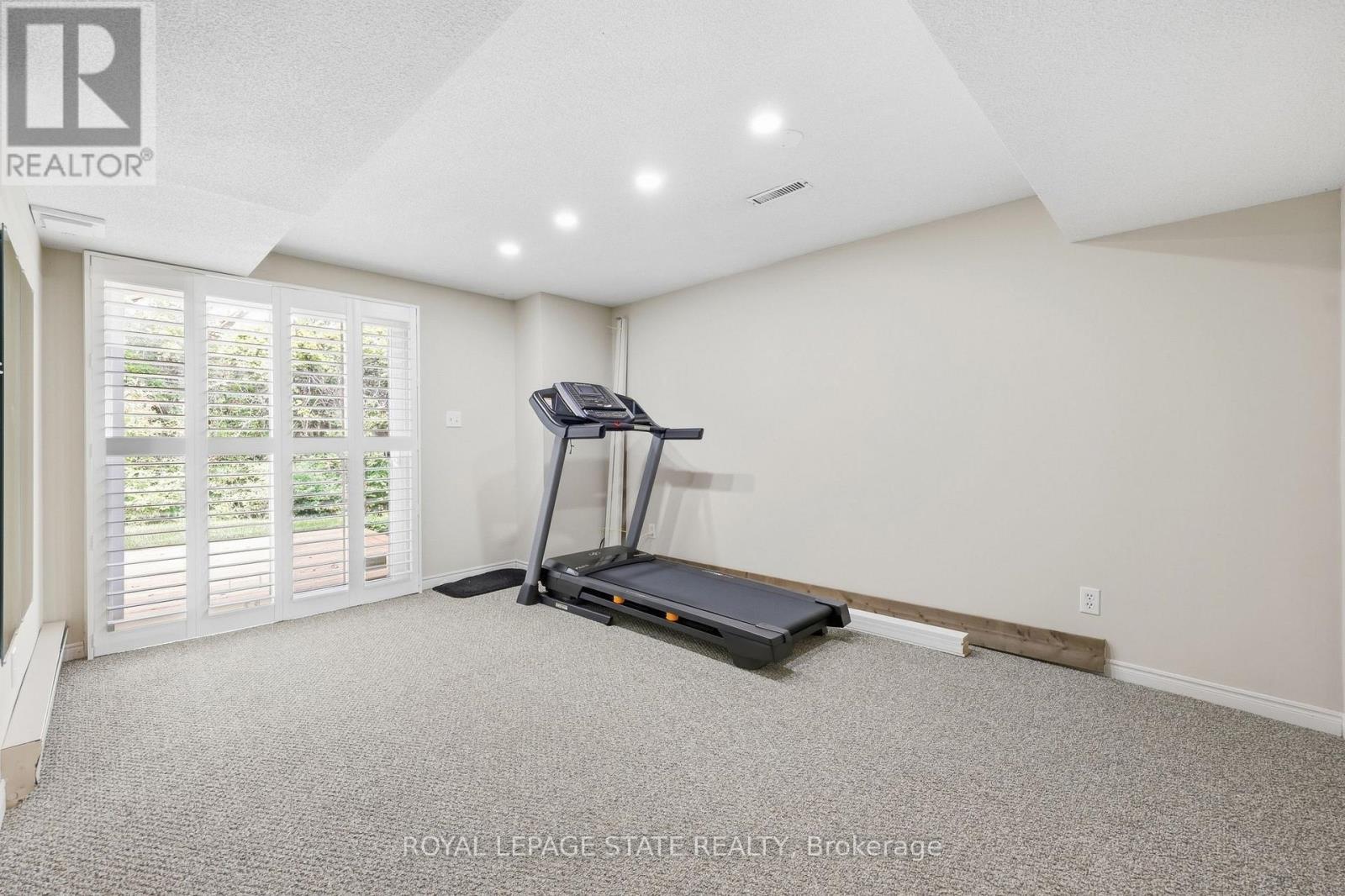 #2 14 HUNTINGWOOD AVENUE - Image 38