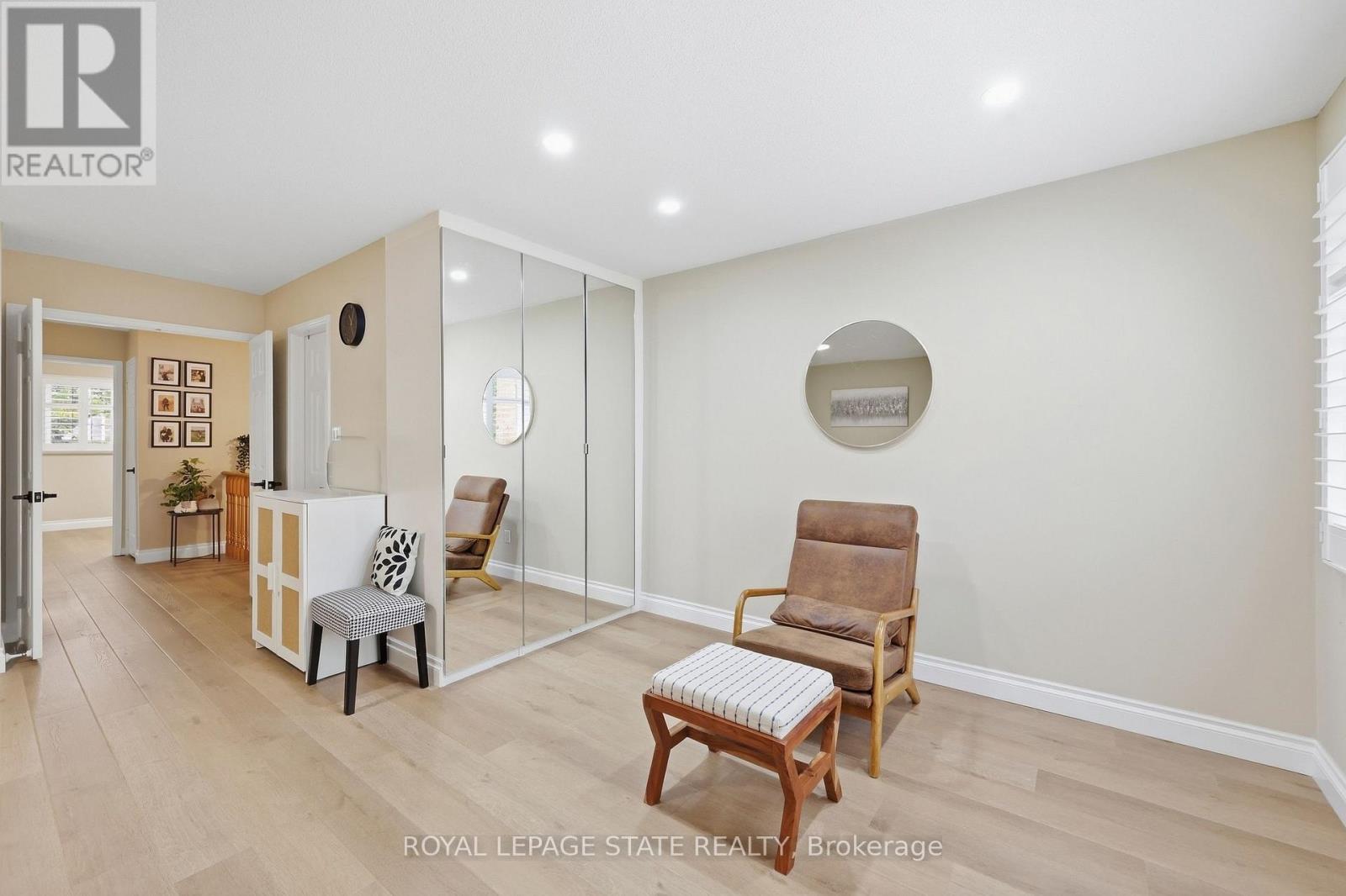 #2 14 HUNTINGWOOD AVENUE - 40