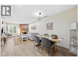 Living room - 14 Huntingwood Avenue Unit# 2, Dundas, ON L9H6X3 Photo 11