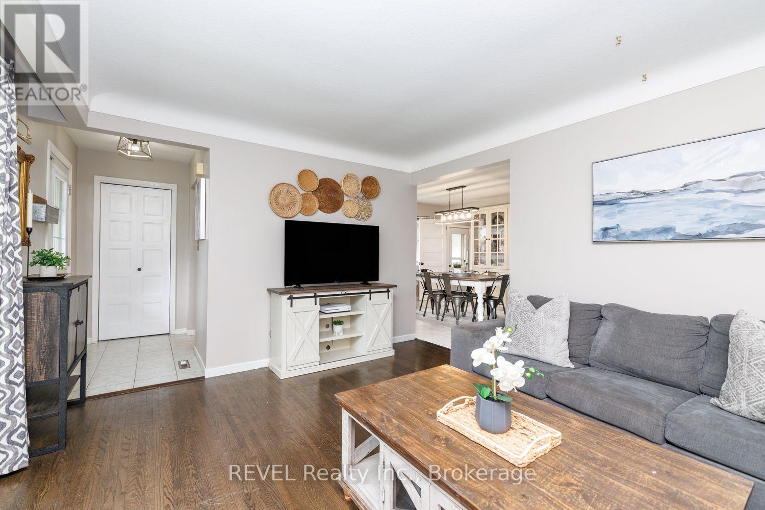 70 CHAMPLAIN AVENUE - Image 15