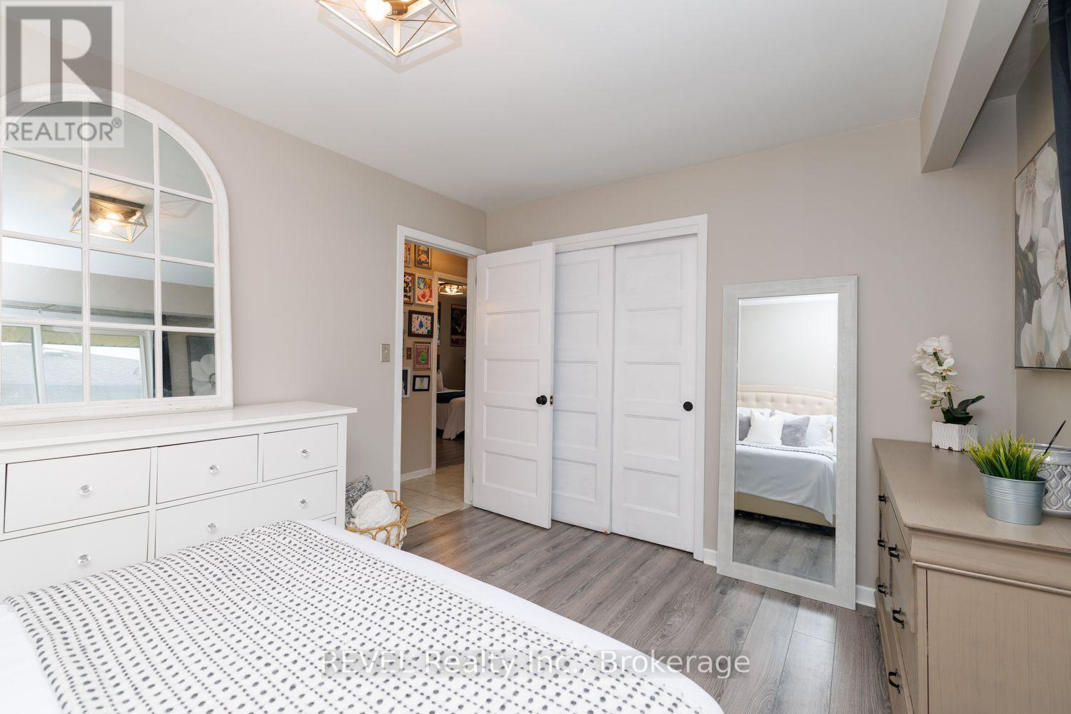 70 CHAMPLAIN AVENUE - Image 19