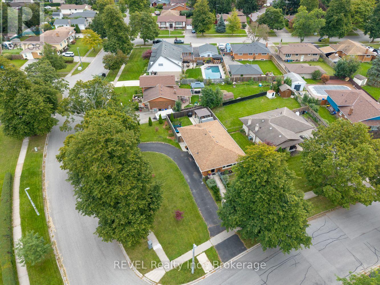70 CHAMPLAIN AVENUE - 2