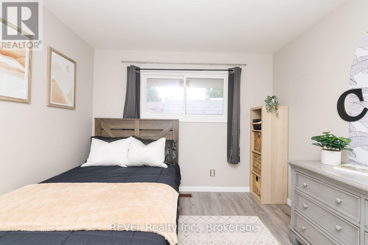 70 CHAMPLAIN AVENUE - Image 22