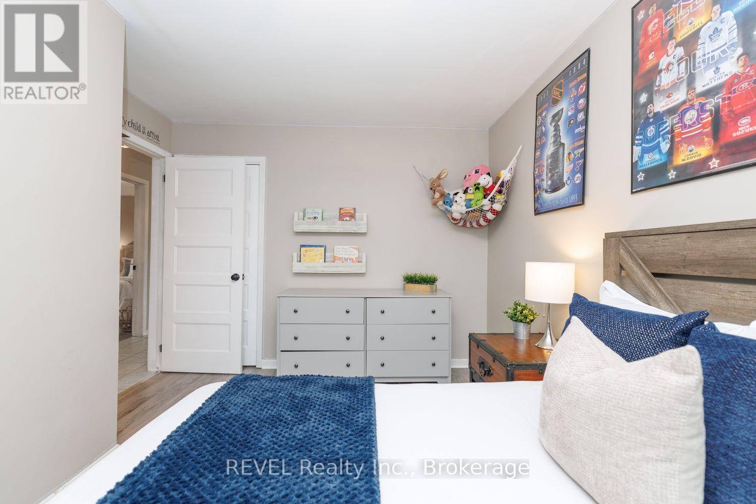 70 CHAMPLAIN AVENUE - Image 25