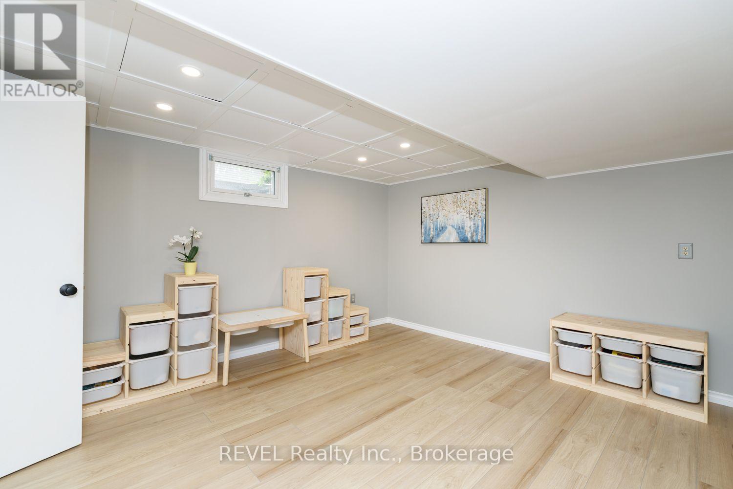 70 CHAMPLAIN AVENUE - Image 26