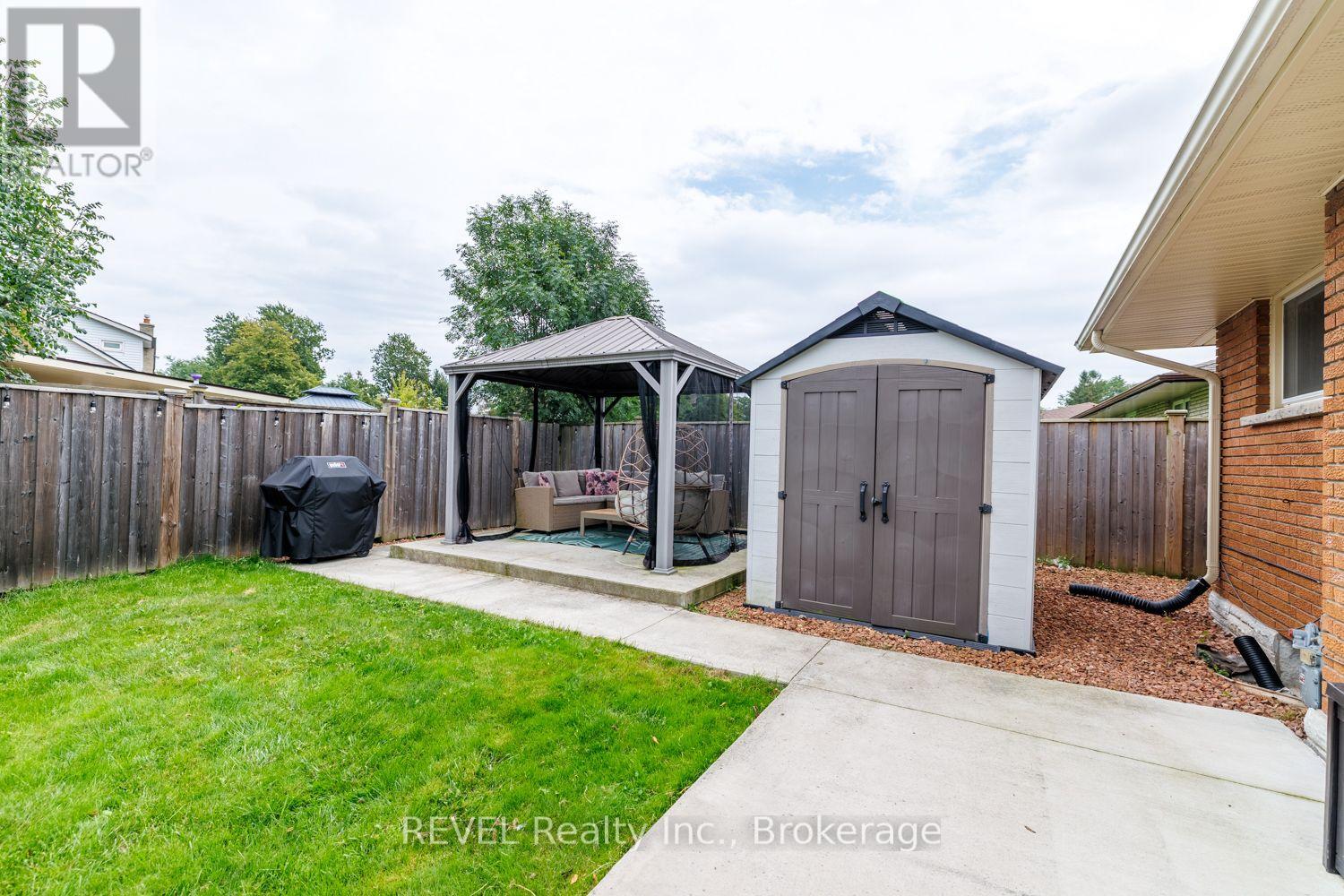 70 CHAMPLAIN AVENUE - Image 38