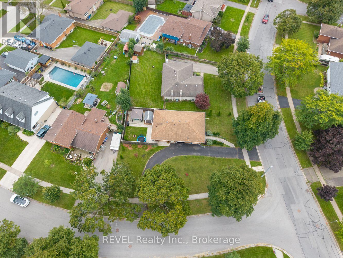 70 CHAMPLAIN AVENUE - Image 44
