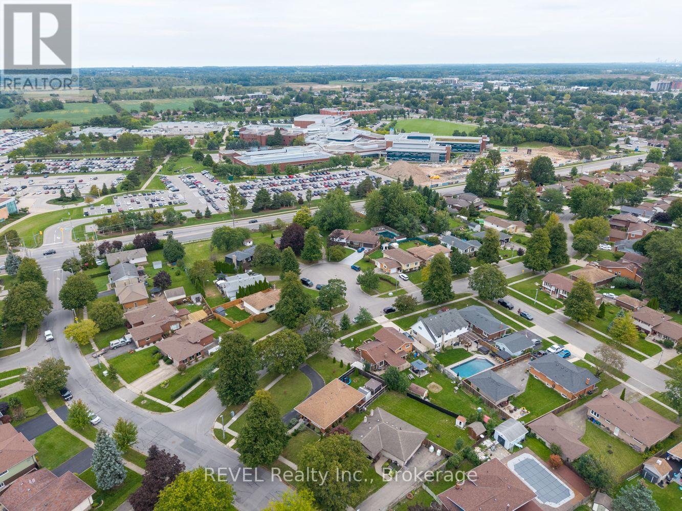 70 CHAMPLAIN AVENUE - Image 45