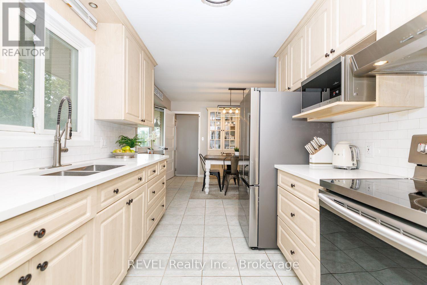 70 CHAMPLAIN AVENUE - Image 7