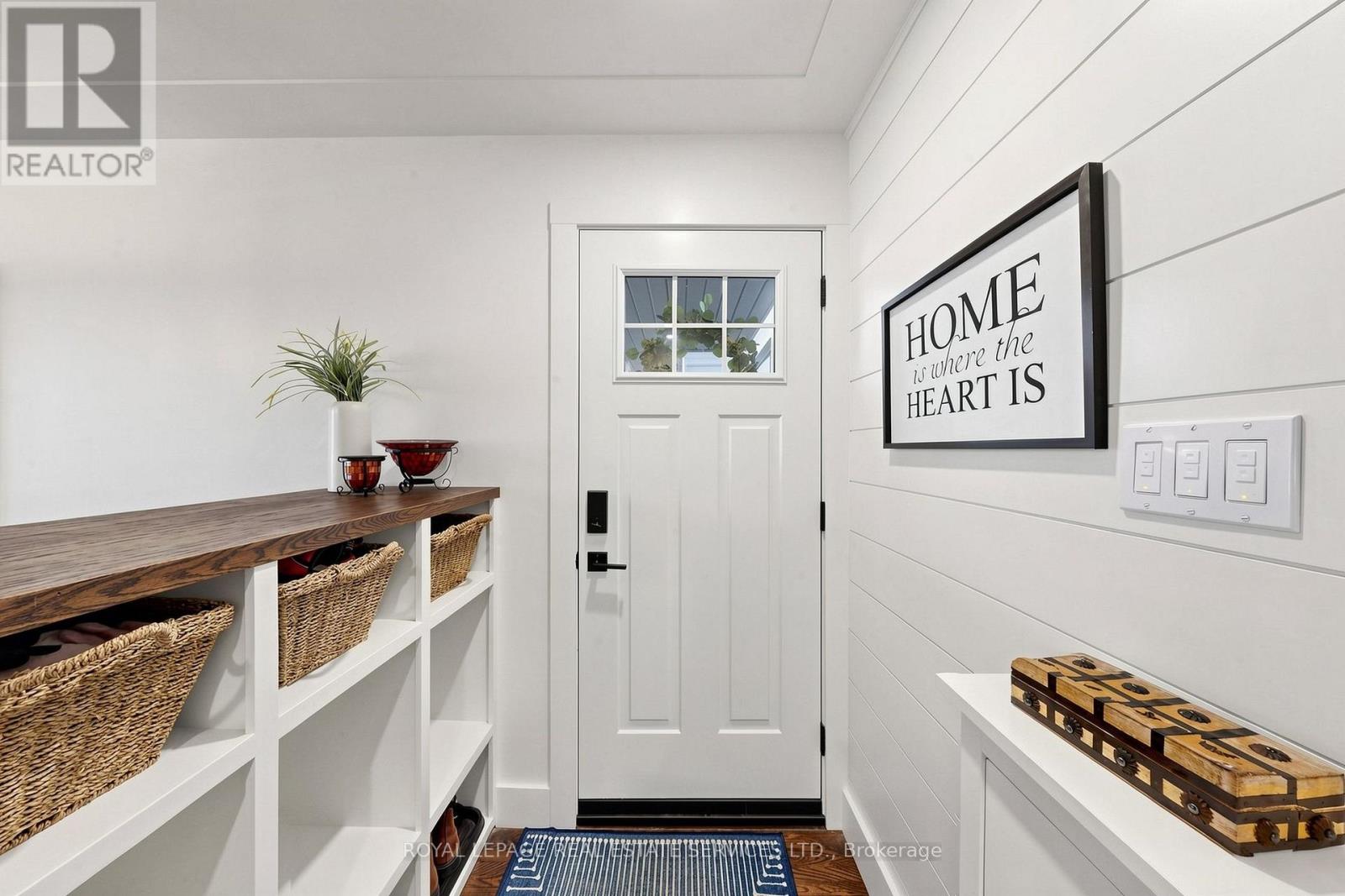 83 DELMAR DRIVE - 25