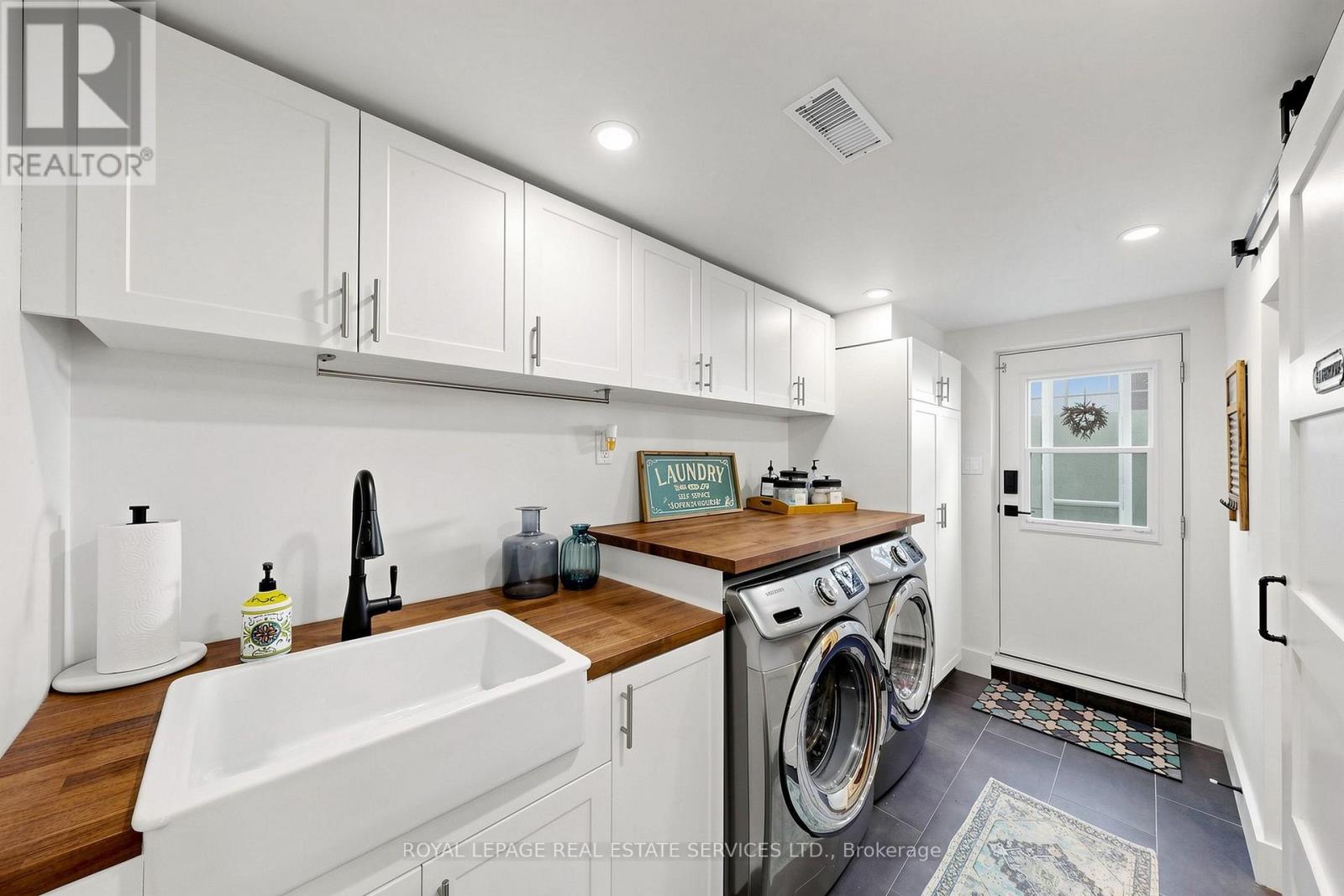 83 DELMAR DRIVE - 35