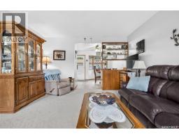 Kitchen - 919 Holdsworth Crescent, Moose Jaw, SK S6H6T8 Photo 10