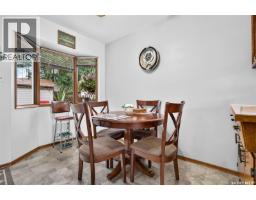 919 Holdsworth Crescent, Moose Jaw, SK S6H6T8 Photo 13