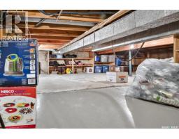 919 Holdsworth Crescent, Moose Jaw, SK S6H6T8 Photo 44