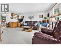 Living room - 919 Holdsworth Crescent, Moose Jaw, SK S6H6T8 Photo 8