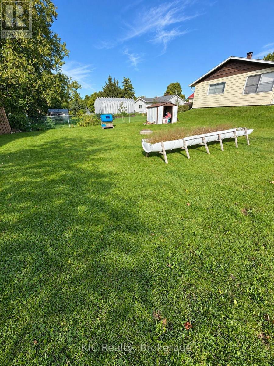 98 GEORGE STREET E - Image 18