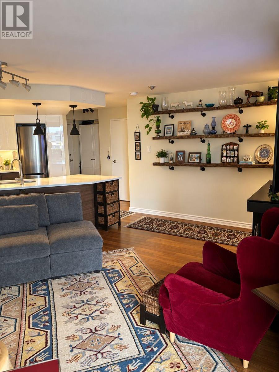 1226 - 77 MAITLAND PLACE