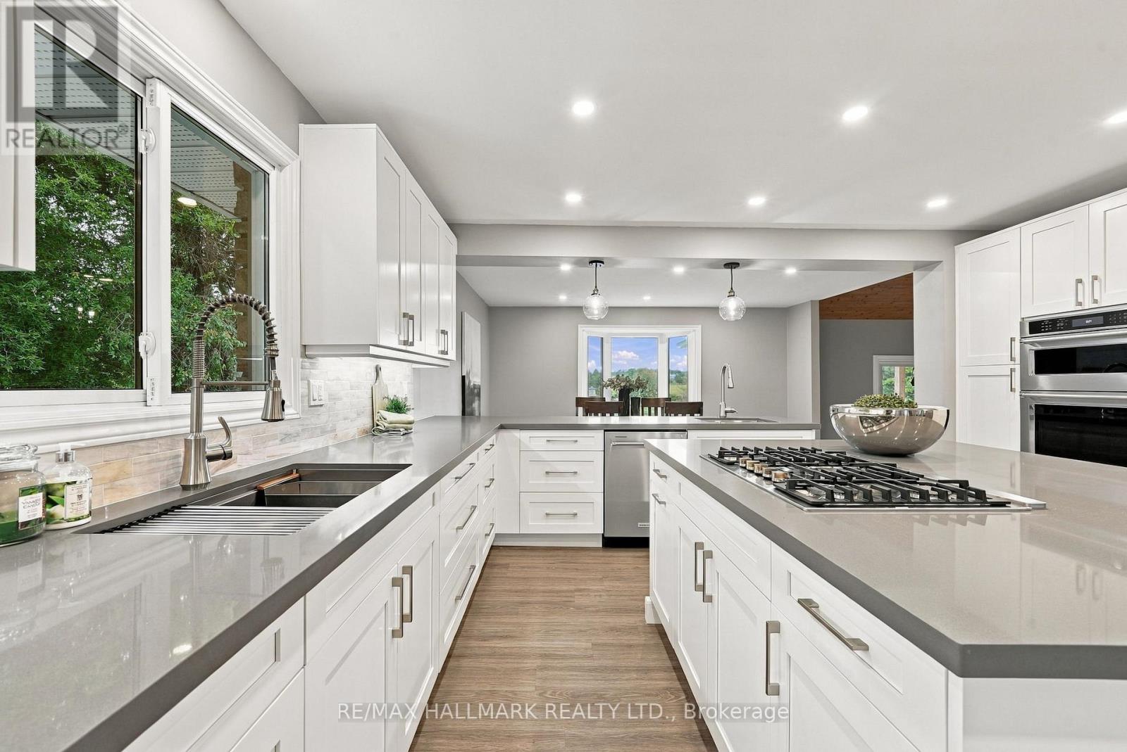 166 HILLCREST DRIVE - 16